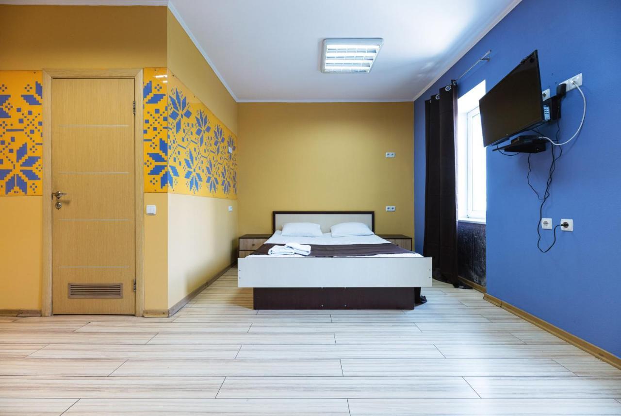 Guest House "Golden Gate 911 " Kiev Exteriör bild