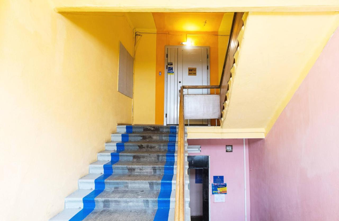 Guest House "Golden Gate 911 " Kiev Exteriör bild