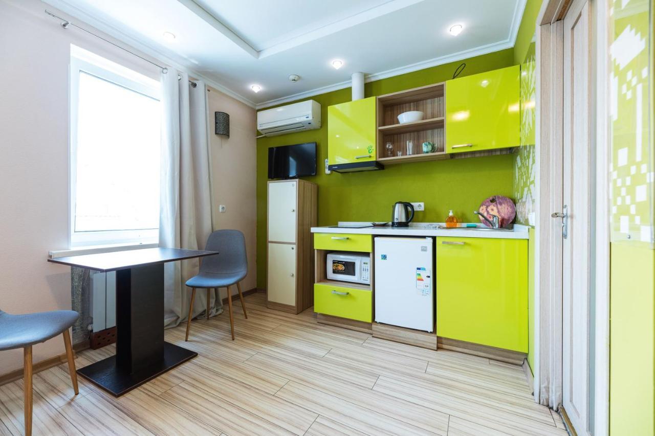 Guest House "Golden Gate 911 " Kiev Exteriör bild