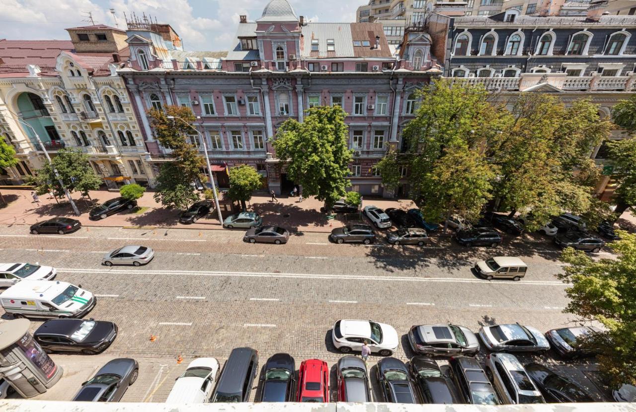 Guest House "Golden Gate 911 " Kiev Exteriör bild