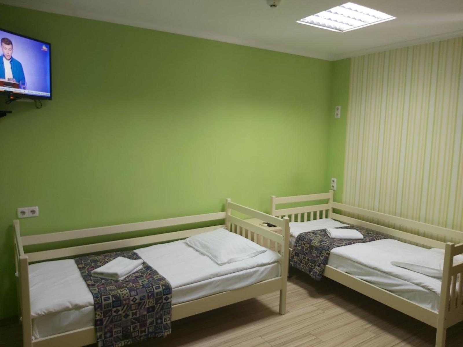 Guest House "Golden Gate 911 " Kiev Exteriör bild
