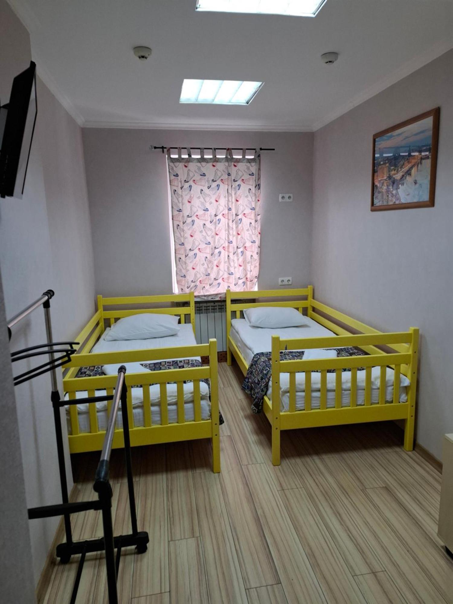Guest House "Golden Gate 911 " Kiev Exteriör bild